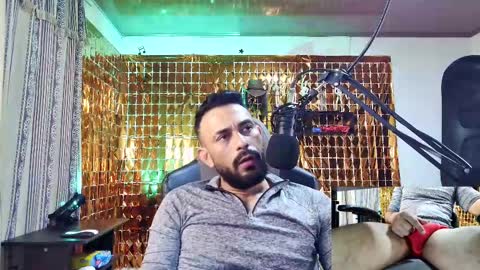 Snapshot of ben_blaze chatting on 01-17-25, 05:11 BEN online show from 01-17-25, 05:11