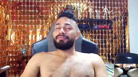 Snapshot of ben_blaze chatting on 01-19-25, 09:55 BEN online show from 01-19-25, 09:55