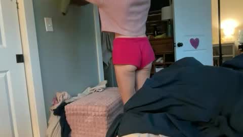 Snapshot of bendlikebecks chatting on 02-15-26, 02:58 bendlikebecks online show from 02-15-26, 02:58