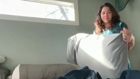 Snapshot of bendlikebecks chatting on 02-16-26, 02:35 bendlikebecks online show from 02-16-26, 02:35