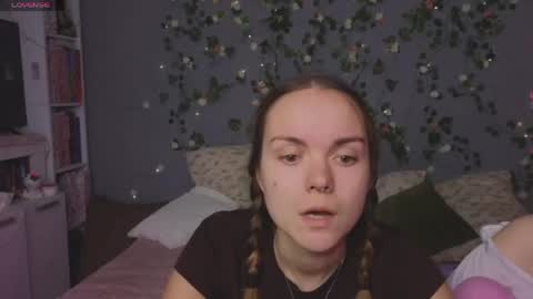 KENDALL  NATHAN online show from 05-02-26, 10:42