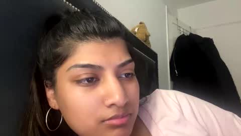 bengalibaddie7_x online show from 05-19-26, 09:54