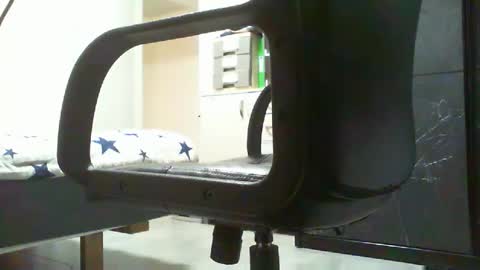 beninoam75 online show from 12-02-25, 04:02