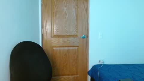 Snapshot of benjamin_isaac chatting on 02-24-25, 12:37 benjamin_isaac online show from 02-24-25, 12:37