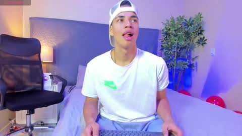 BENJAMIN online show from 02-18-25, 01:21