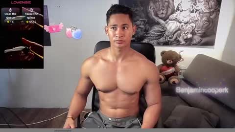 benjamincooperk online show from 10-26-25, 07:53