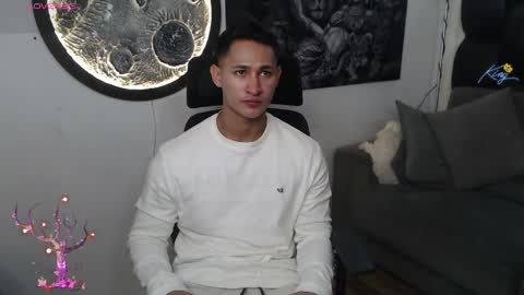 Snapshot of benjamincooperk1 chatting on 04-25-26, 07:44 benjamincooperk online show from 04-25-26, 07:44