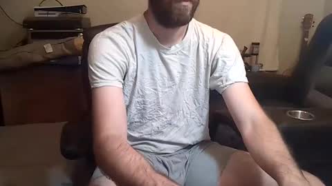 Snapshot of benjammin11311 chatting on 10-06-25, 10:56 Benjammin online show from 10-06-25, 10:56