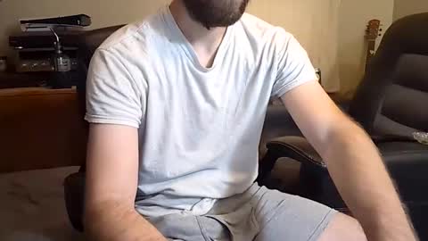 Snapshot of benjammin11311 chatting on 10-13-25, 01:11 Benjammin online show from 10-13-25, 01:11