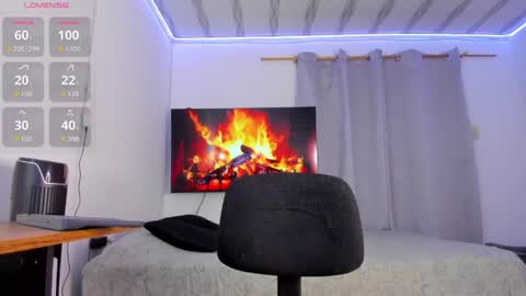 Snapshot of benji_andrew chatting on 06-07-26, 10:57 Benji Andrew - JOIN MY FAN CLUB online show from 06-07-26, 10:57