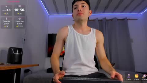 Snapshot of benji_andrew chatting on 06-09-26, 11:49 Benji Andrew - JOIN MY FAN CLUB online show from 06-09-26, 11:49
