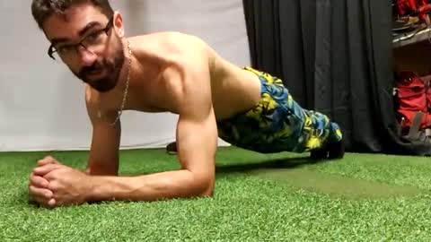 Snapshot of benny_boy95 chatting on 10-06-25, 02:36 benny_boy95 online show from 10-06-25, 02:36