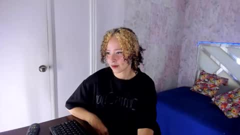 Snapshot of benny_wilson chatting on 09-16-25, 03:51 benny_wilson online show from 09-16-25, 03:51