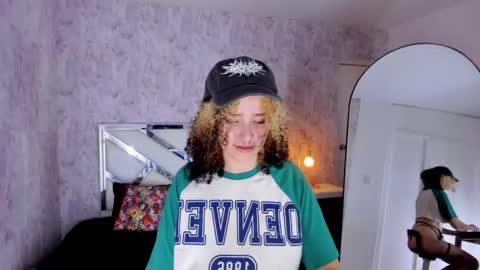 Snapshot of benny_wilson chatting on 09-17-25, 03:41 benny_wilson online show from 09-17-25, 03:41