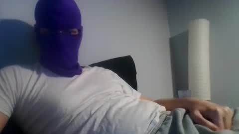 Snapshot of bennybueno chatting on 06-13-26, 02:53 bennybueno online show from 06-13-26, 02:53