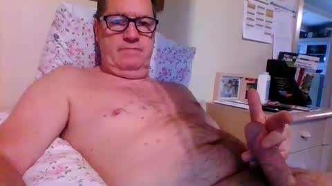 bennybutterfly007 online show from 02-28-25, 09:15