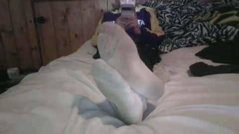 Snapshot of bennymn chatting on 02-07-25, 02:40 benny and innocentvixon online show from 02-07-25, 02:40