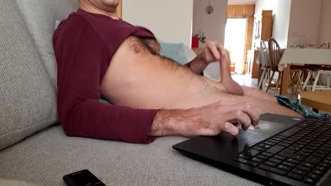 Snapshot of benoitgmx12 chatting on 10-26-25, 02:12 benoitgmx12 online show from 10-26-25, 02:12