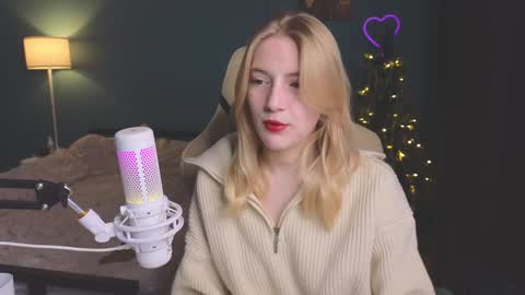 Snapshot of benty_bunny chatting on 12-26-24, 09:47 Alice online show from 12-26-24, 09:47