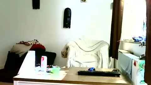 Snapshot of benutzmich0800 chatting on 09-11-25, 02:50 Benutzmich0800 online show from 09-11-25, 02:50