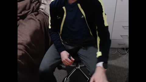 READ MY BIO ---  --- READ MY BIO online show from 11-04-25, 06:18