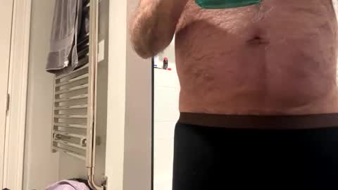 benz10001 online show from 02-20-26, 04:09