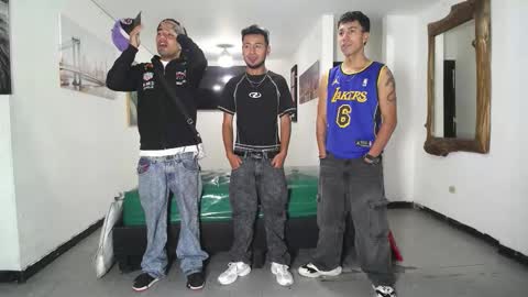 benz boys online show from 11-08-25, 11:43