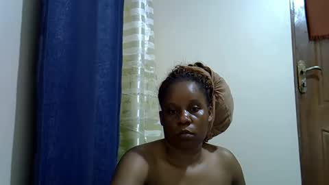 Snapshot of berbiestar chatting on 05-25-26, 02:12 Crazybeibe online show from 05-25-26, 02:12
