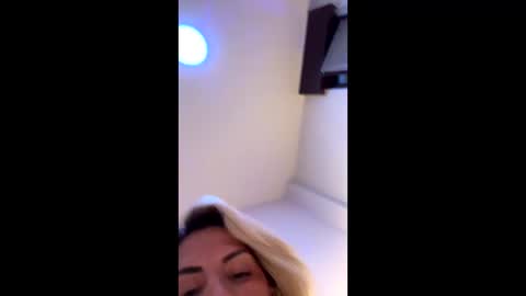 berechucky online show from 09-26-25, 09:30