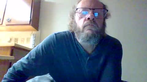 Snapshot of bergeeric1970 chatting on 03-30-26, 02:01 bergeeric1970 online show from 03-30-26, 02:01