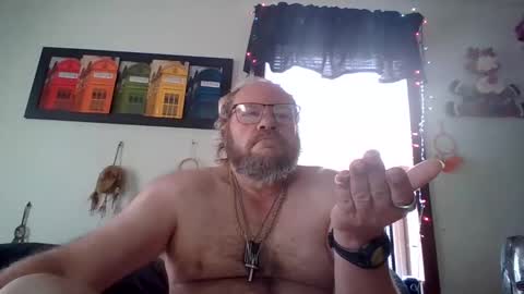 Snapshot of bergeeric1970 chatting on 04-01-26, 01:41 bergeeric1970 online show from 04-01-26, 01:41