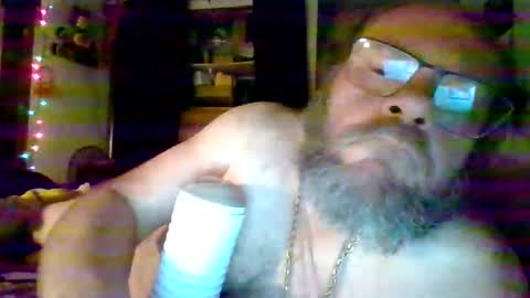 Snapshot of bergeeric1970 chatting on 04-16-26, 04:02 bergeeric1970 online show from 04-16-26, 04:02