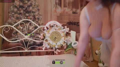 Snapshot of berkova_le chatting on 12-23-25, 12:08 Berkova L online show from 12-23-25, 12:08