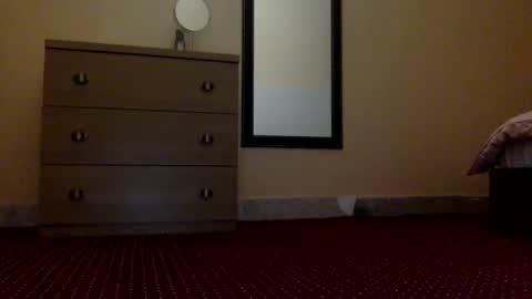 tixxie  online show from 03-08-25, 04:56