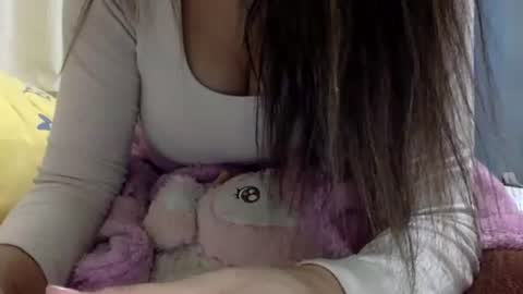 tixxie  online show from 02-01-26, 02:59