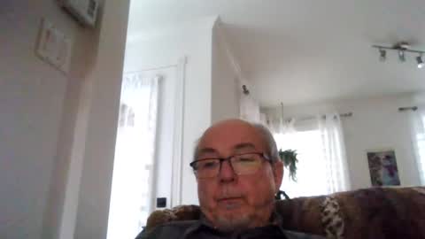 bernard1102 online show from 01-01-25, 05:33