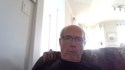 bernard1102 online show from 10-05-25, 07:45