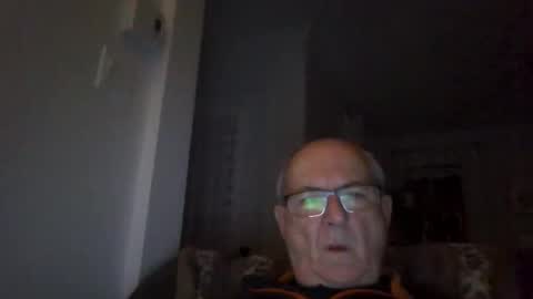 bernard1102 online show from 11-10-25, 02:10