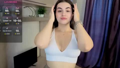 Snapshot of bernice_knight chatting on 10-17-25, 01:25 Maria online show from 10-17-25, 01:25