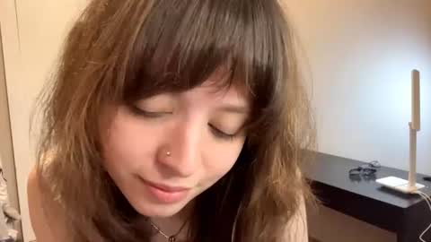 Snapshot of bernitaazen chatting on 07-22-26, 05:16 Lucy online show from 07-22-26, 05:16
