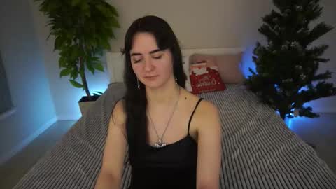 Snapshot of berrydiva chatting on 01-09-26, 02:20 Violette online show from 01-09-26, 02:20