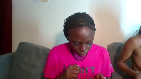 Snapshot of berryjuicey chatting on 11-02-25, 08:39 Juicey online show from 11-02-25, 08:39