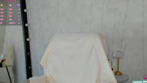 Snapshot of berta_kelly chatting on 05-12-26, 01:25 Berta online show from 05-12-26, 01:25