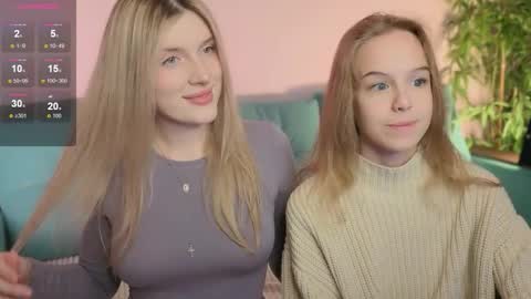 Snapshot of best_trip chatting on 09-12-25, 02:17 Danny and Kira online show from 09-12-25, 02:17