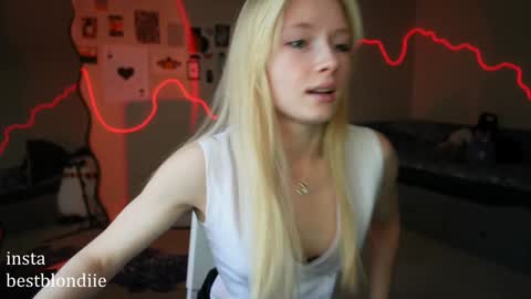 Chloe Next stream on Friday online show from 01-20-25, 05:16