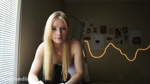 Chloe Next stream on Friday online show from 03-03-25, 08:54