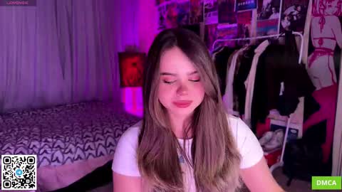 Emily  Stream every day  online show from 10-19-25, 05:13