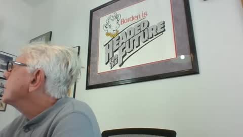 Snapshot of bestshot1951 chatting on 12-04-24, 03:54 bestshot1951 online show from 12-04-24, 03:54