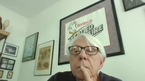 Snapshot of bestshot1951 chatting on 02-03-25, 05:56 bestshot1951 online show from 02-03-25, 05:56