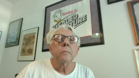 Snapshot of bestshot1951 chatting on 02-04-25, 07:55 bestshot1951 online show from 02-04-25, 07:55